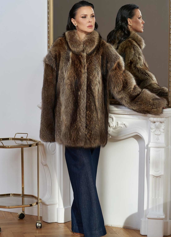 фото Шуба из меха канадского енота модель № 28886