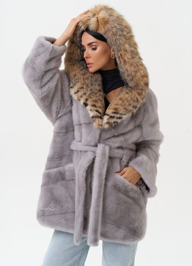 Женская шуба из меха норки с капюшоном из меха рыси модель № 31166 меха малина