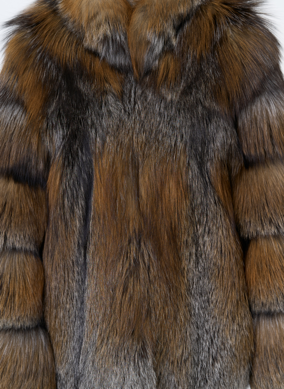 Короткая шуба из лисы