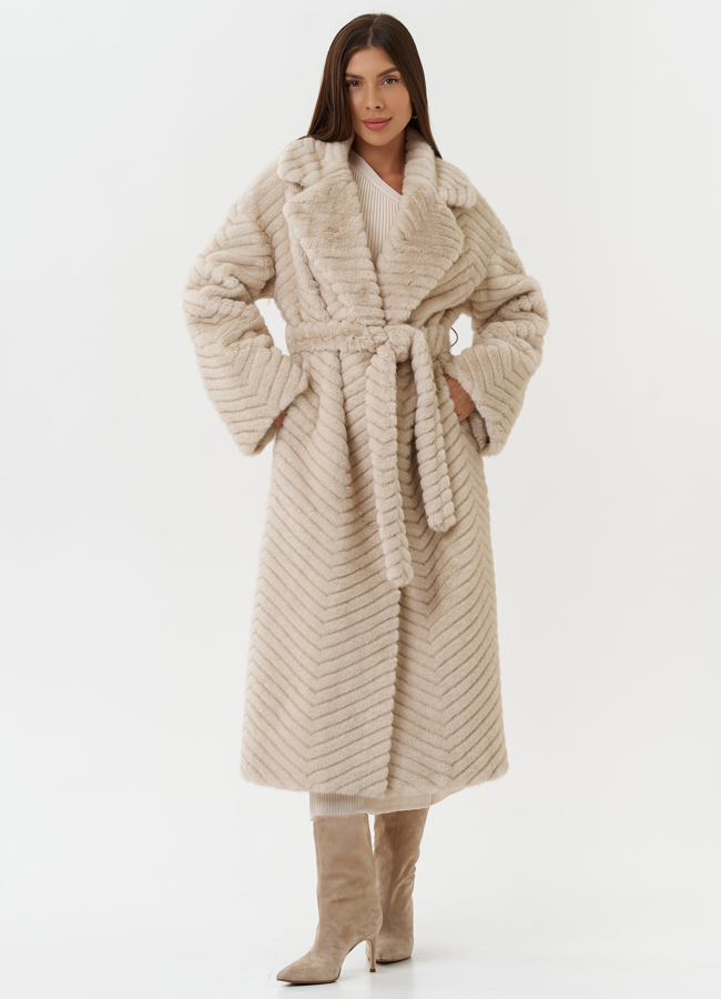 Длинное пальто из эко меха модель № 28451 меха малина