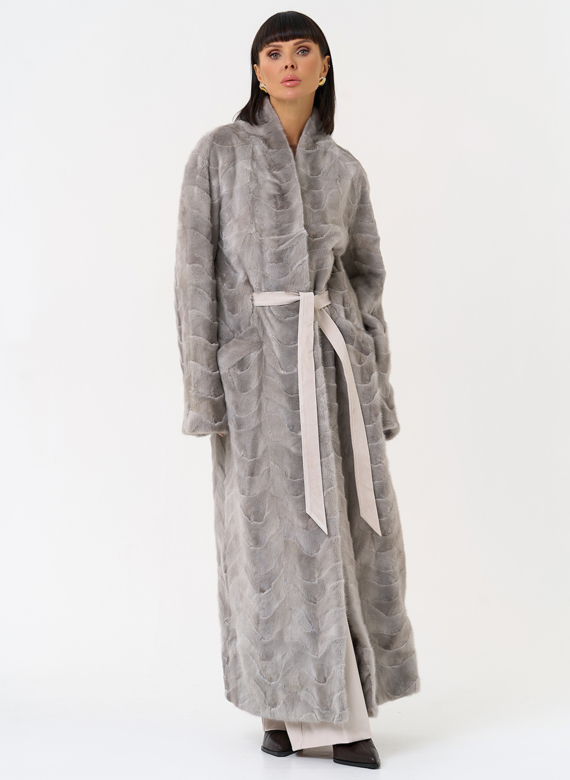 Длинная шуба из меха норки с поясом