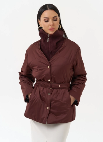 Женская утепленная куртка с поясом фото