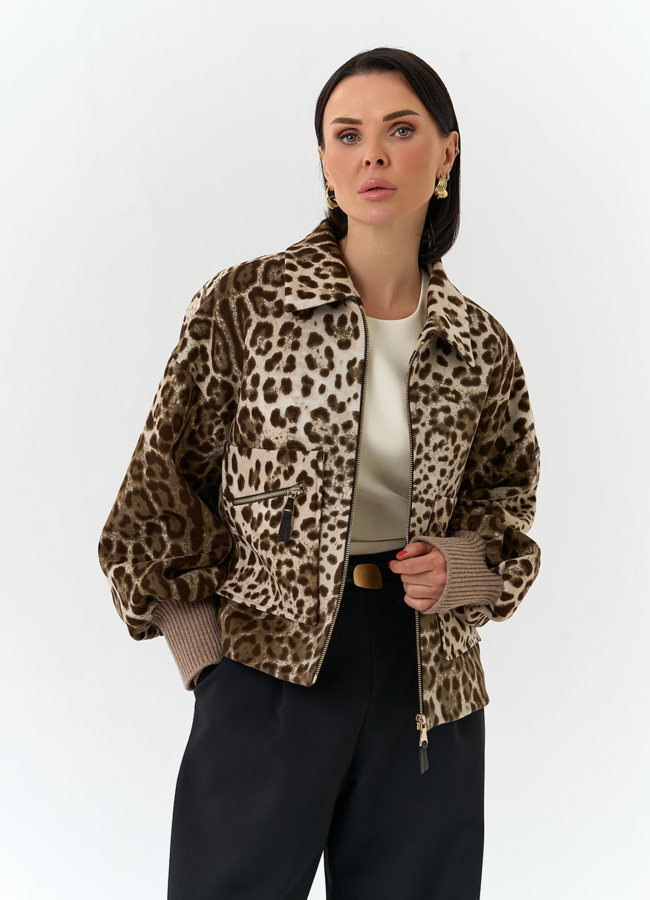 Женское укороченное пальто с анималистическим принтом модель № 32556 универмаг малина