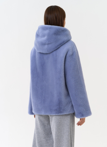 Женская куртка из эко меха с капюшоном