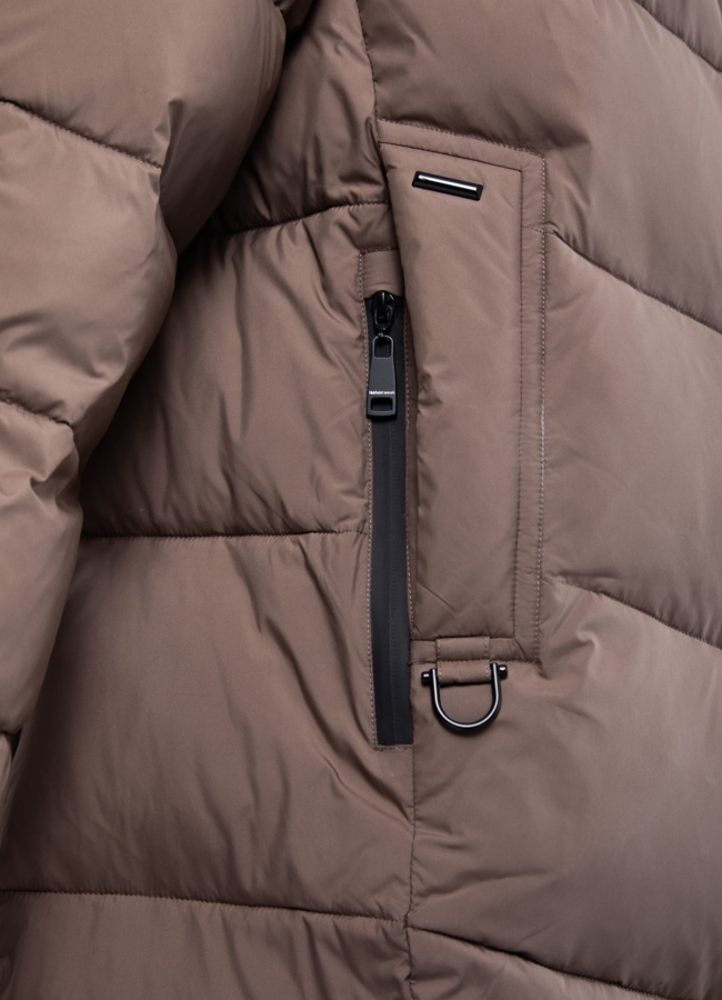 Женский пуховик с капюшоном  модель № 25807 универмаг малина