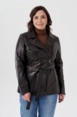 Кожаная куртка с поясом фото