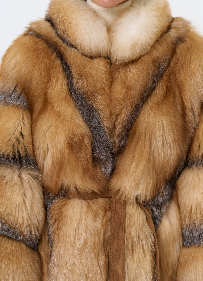 Шуба из лисы свободного кроя модель № 32013 в рассрочку