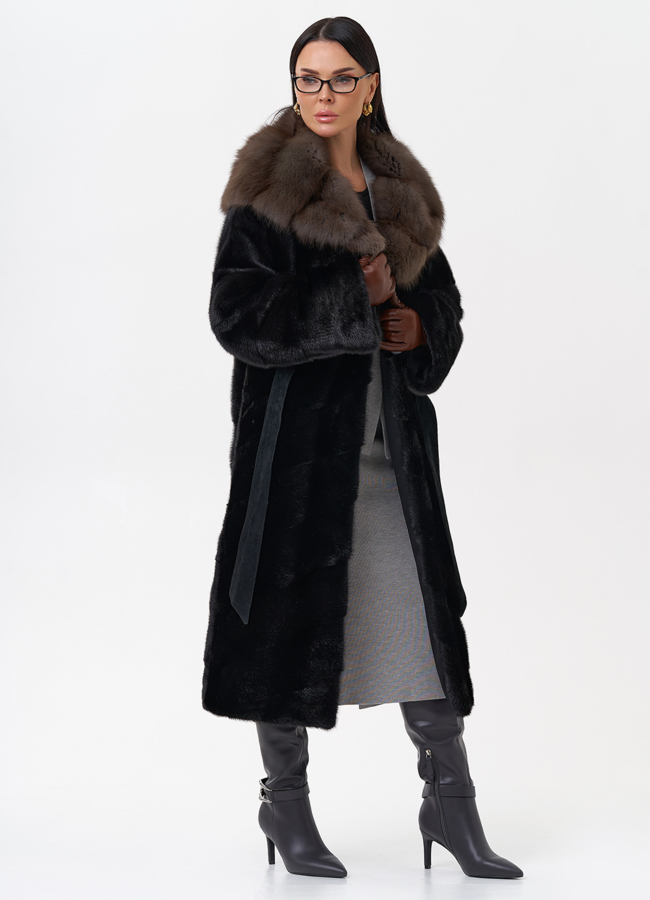 Норковая шуба с капюшоном из меха куницы модель № 26640 универмаг малина