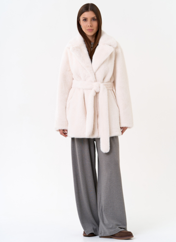 Женская шуба из эко меха с английским воротником 