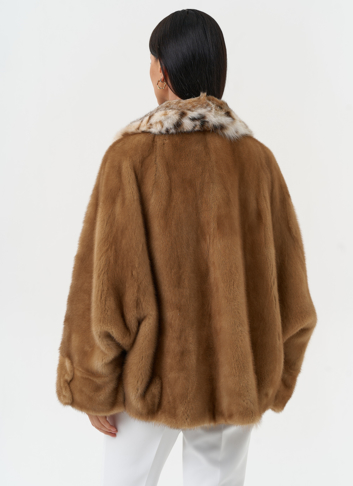 Куртка из меха норки с воротником их меха рыси