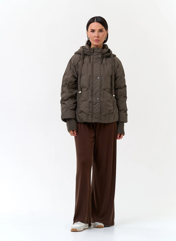 Женская куртка с трикотажным капюшоном
