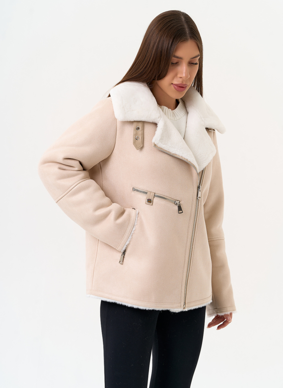 Светлая дубленка из эко замши