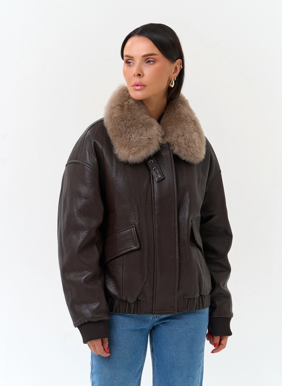 Укороченный пуховик из натуральной кожи  фото