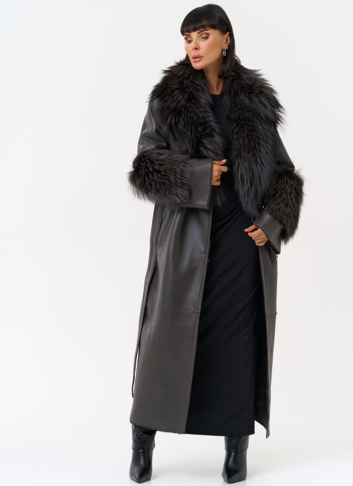 Женская натуральная дубленка с отделкой из меха лисы